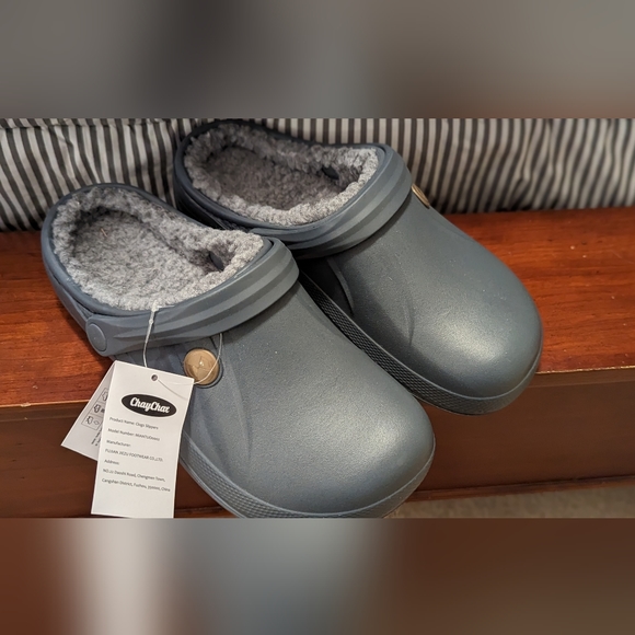 Clogs - Picture 2 of 2